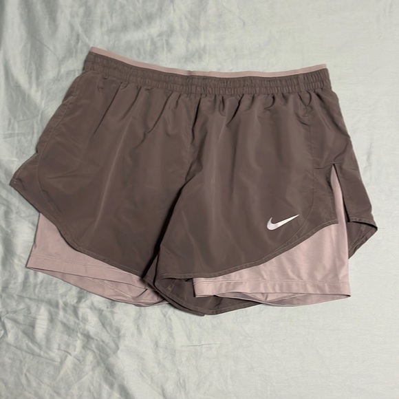 Nike Running Shorts - Picture 1 of 4